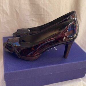Stuart Weitzman "Over It" Cognac Tartaruga Patent Peep Toe Heels Size 8.5